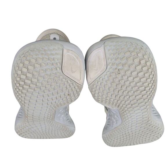 Nike Shoes Womens 6 Athletic Trainer Zoom X Invincible Run Flyknit Sneaker White - Picture 11 of 14